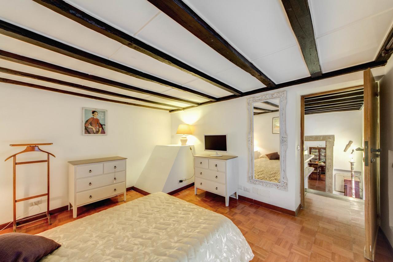 (120 m²), 2 Schlafzimmer und 1 eigene Badezimmer in Navona Rom Exterior foto