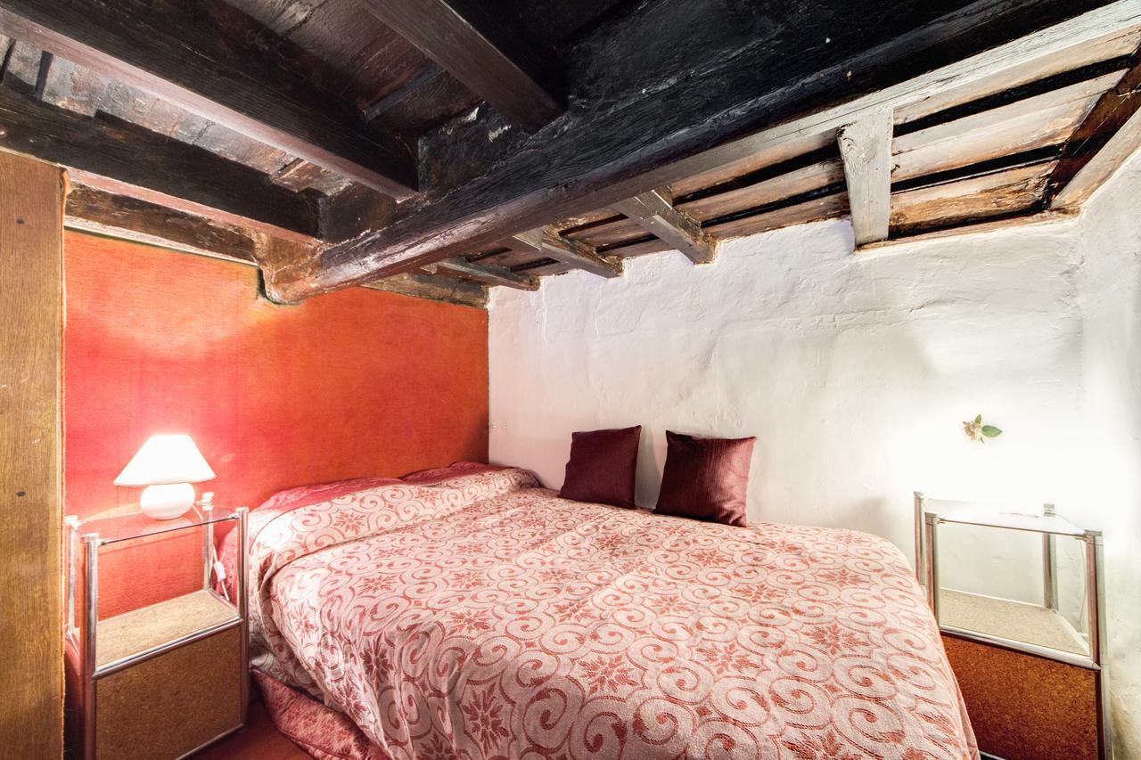 (120 m²), 2 Schlafzimmer und 1 eigene Badezimmer in Navona Rom Exterior foto