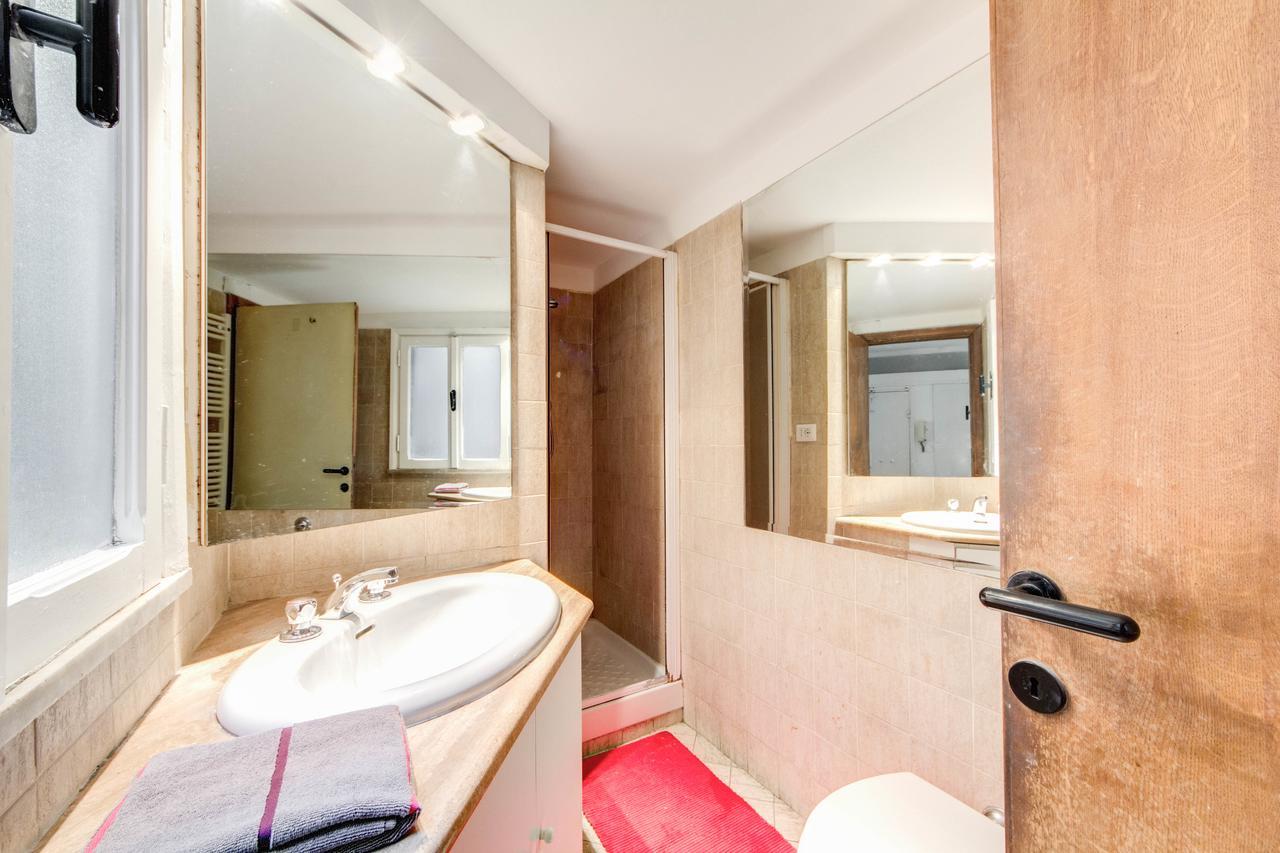 (120 m²), 2 Schlafzimmer und 1 eigene Badezimmer in Navona Rom Exterior foto