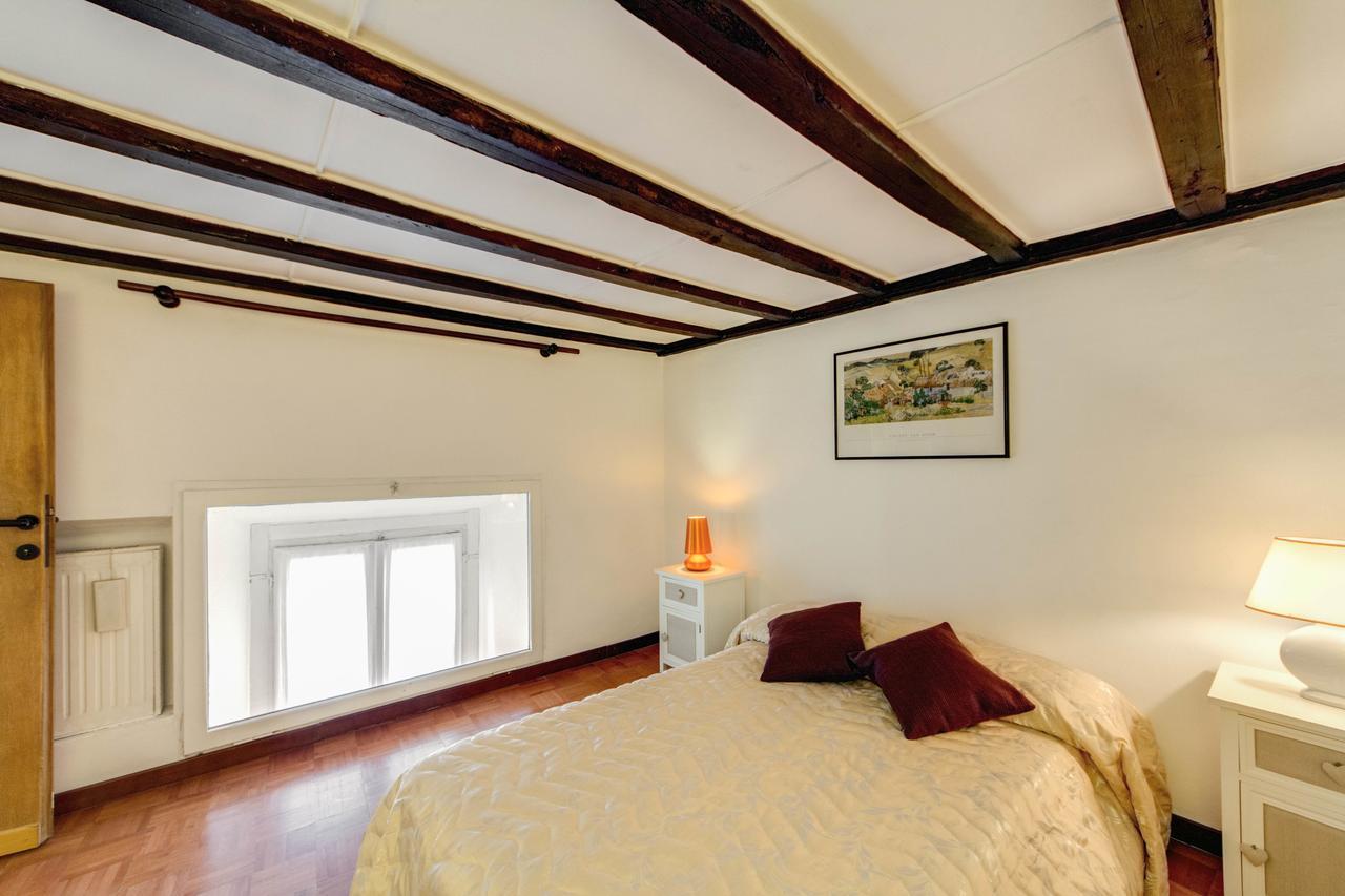 (120 m²), 2 Schlafzimmer und 1 eigene Badezimmer in Navona Rom Exterior foto